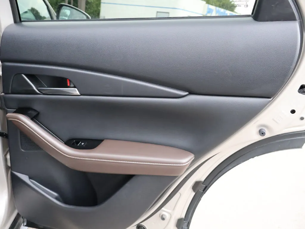 Mazda CX-30 photo 14