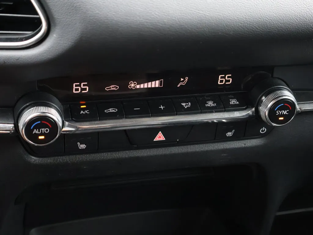 Mazda CX-30 photo 22