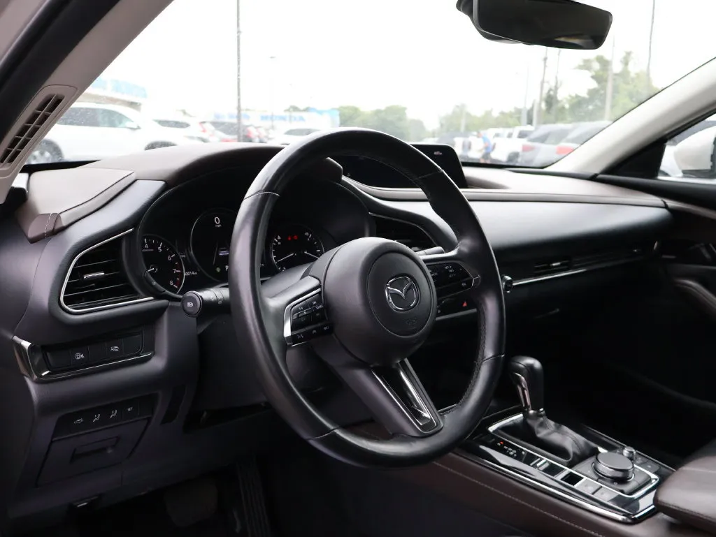 Mazda CX-30 photo 17