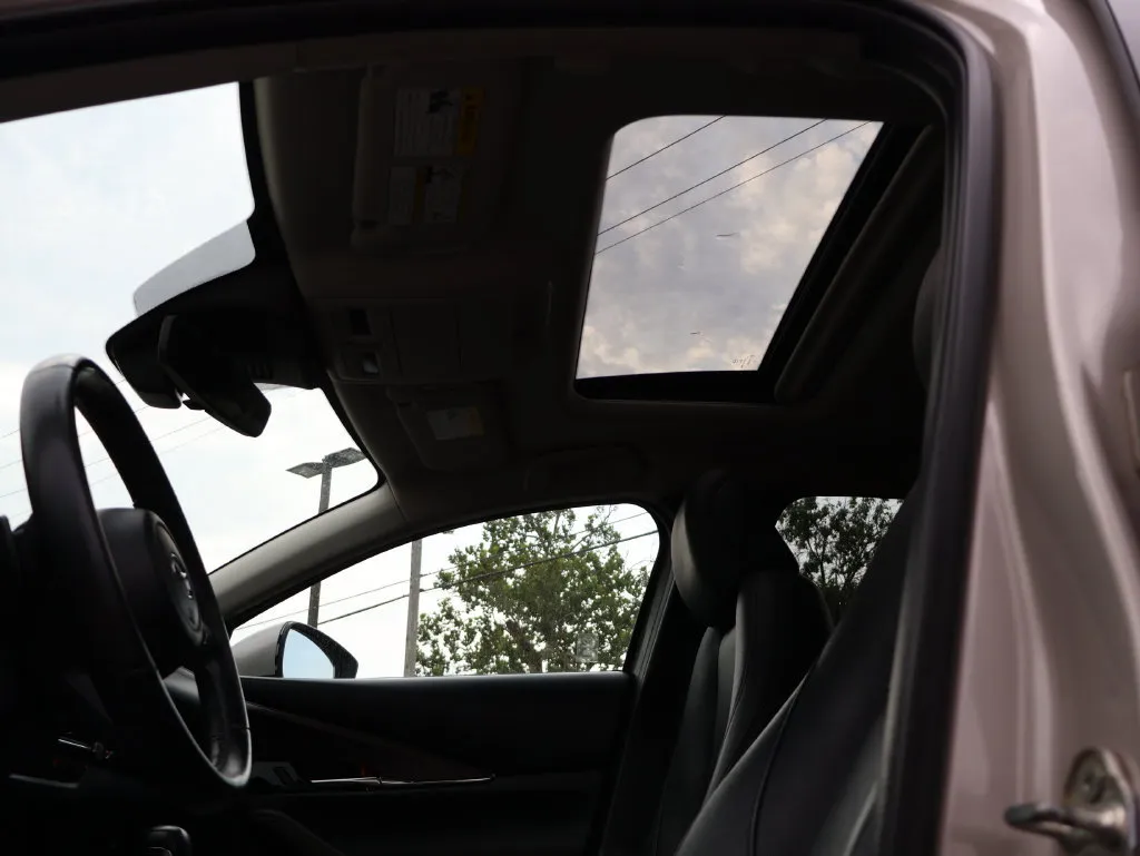 Mazda CX-30 photo 33