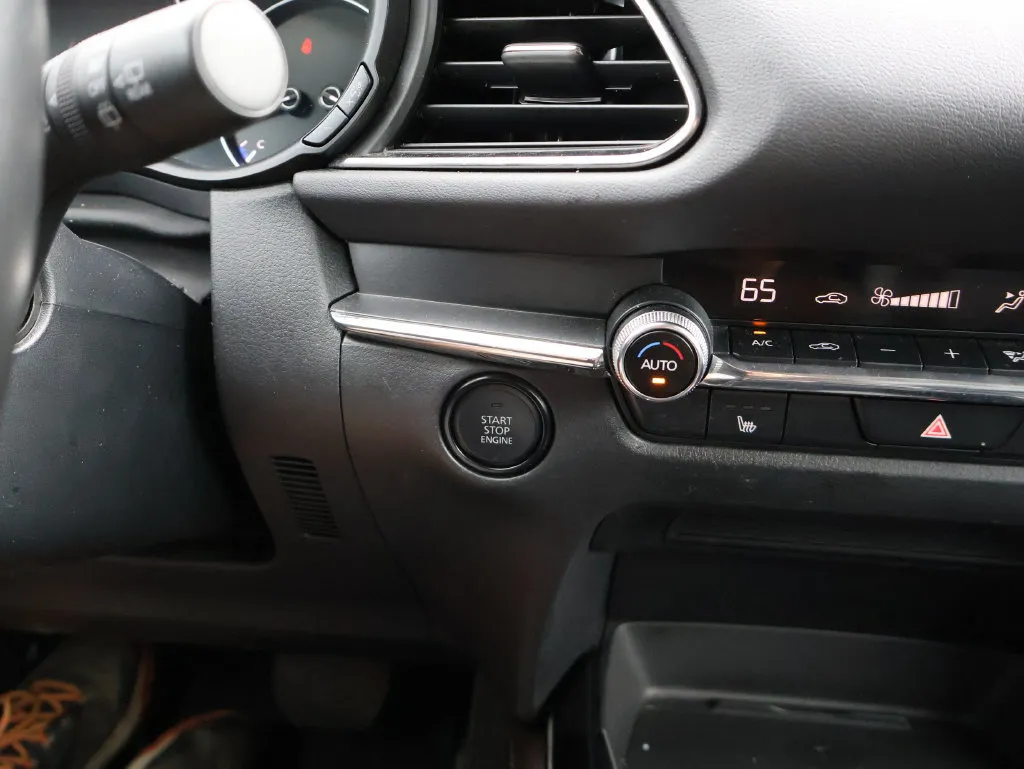 Mazda CX-30 photo 27