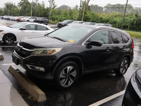 More photos of 2016 Honda CR-V Touring at Jay Wolfe Honda, MO