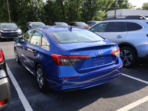 More photos of 2023 Honda Civic Sedan LX at Jay Wolfe Honda, MO
