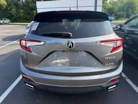 More photos of 2024 Acura RDX at Jay Wolfe Honda, MO