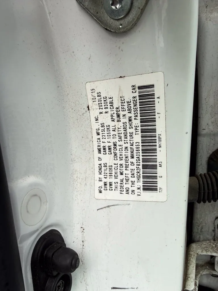 Honda Accord photo 11