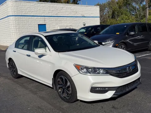 White 2016 Honda Accord Sedan EX-L for sale in Kansas City, MO