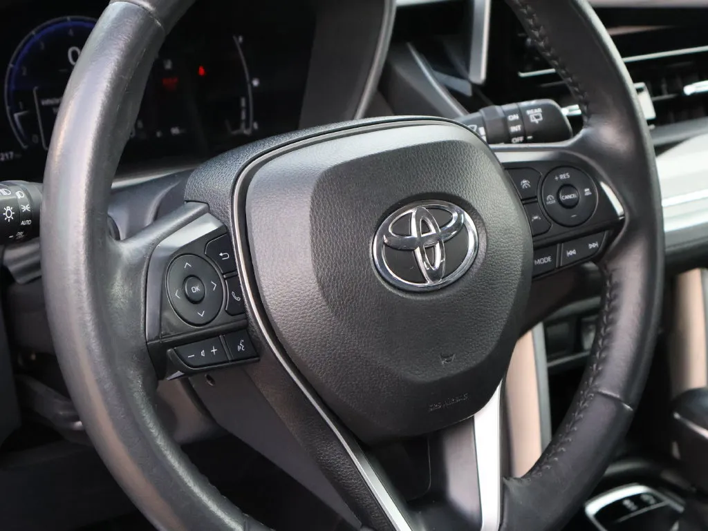 Toyota Corolla Cross photo 18