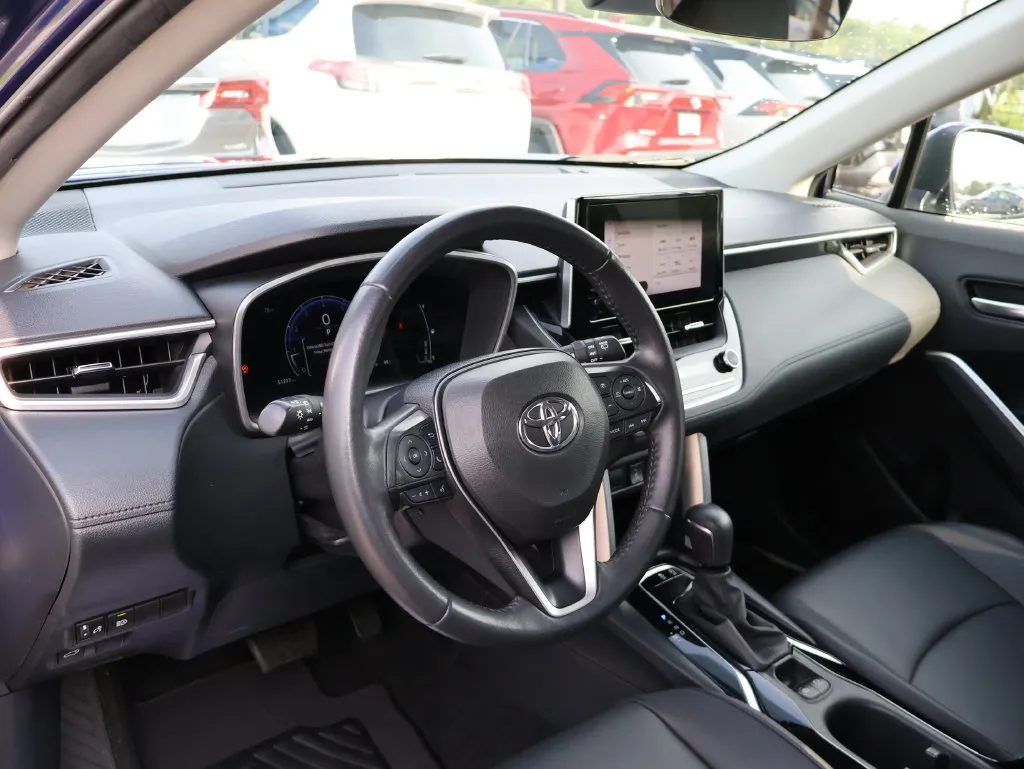 Toyota Corolla Cross photo 17