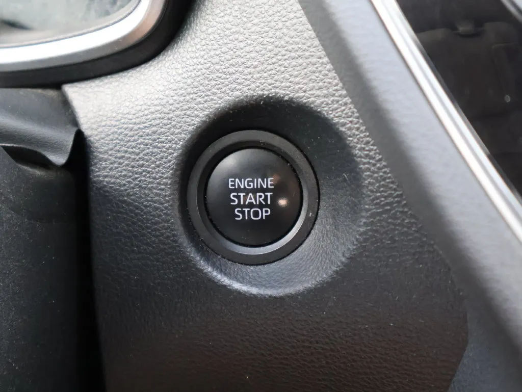 Toyota Corolla Cross photo 25