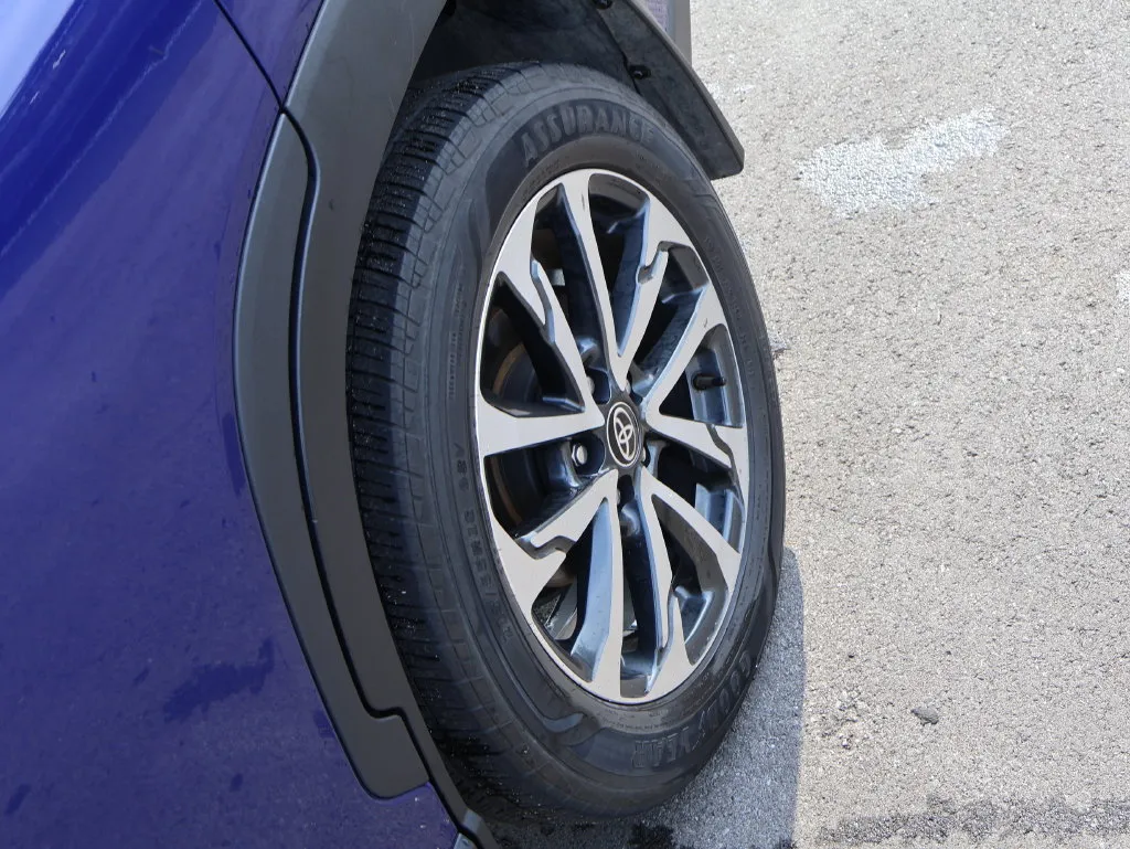 Toyota Corolla Cross photo 33