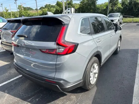 More photos of 2024 Honda CR-V LX at Jay Wolfe Honda, MO