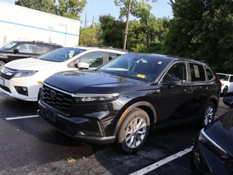 More photos of 2024 Honda CR-V EX-L at Jay Wolfe Honda, MO