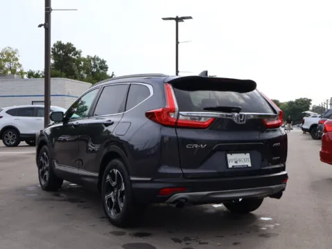 More photos of 2018 Honda CR-V Touring at Jay Wolfe Honda, MO