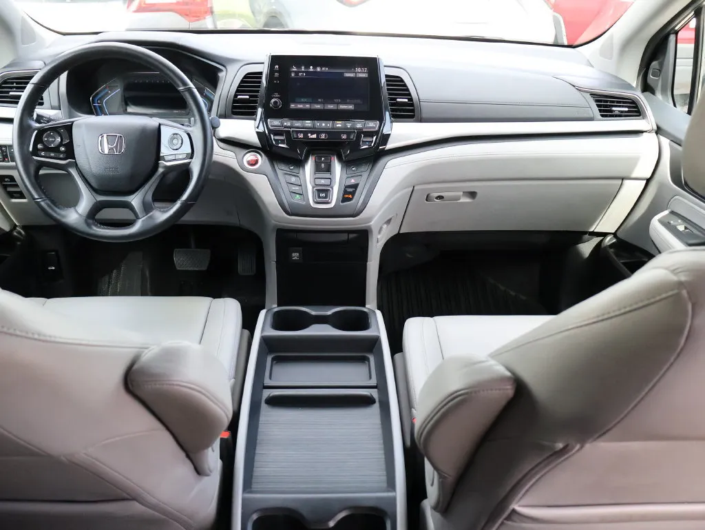 Honda Odyssey photo 14