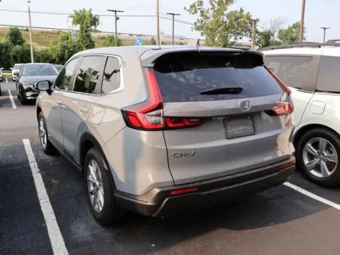 More photos of 2024 Honda CR-V EX at Jay Wolfe Honda, MO