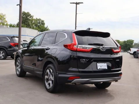 More photos of 2019 Honda CR-V EX-L at Jay Wolfe Honda, MO