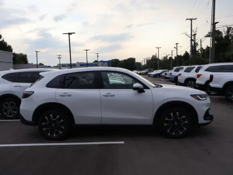 More photos of 2026 Honda HR-V EX-L at Jay Wolfe Honda, MO