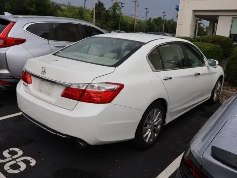 More photos of 2013 Honda Accord Sdn EX-L at Jay Wolfe Honda, MO