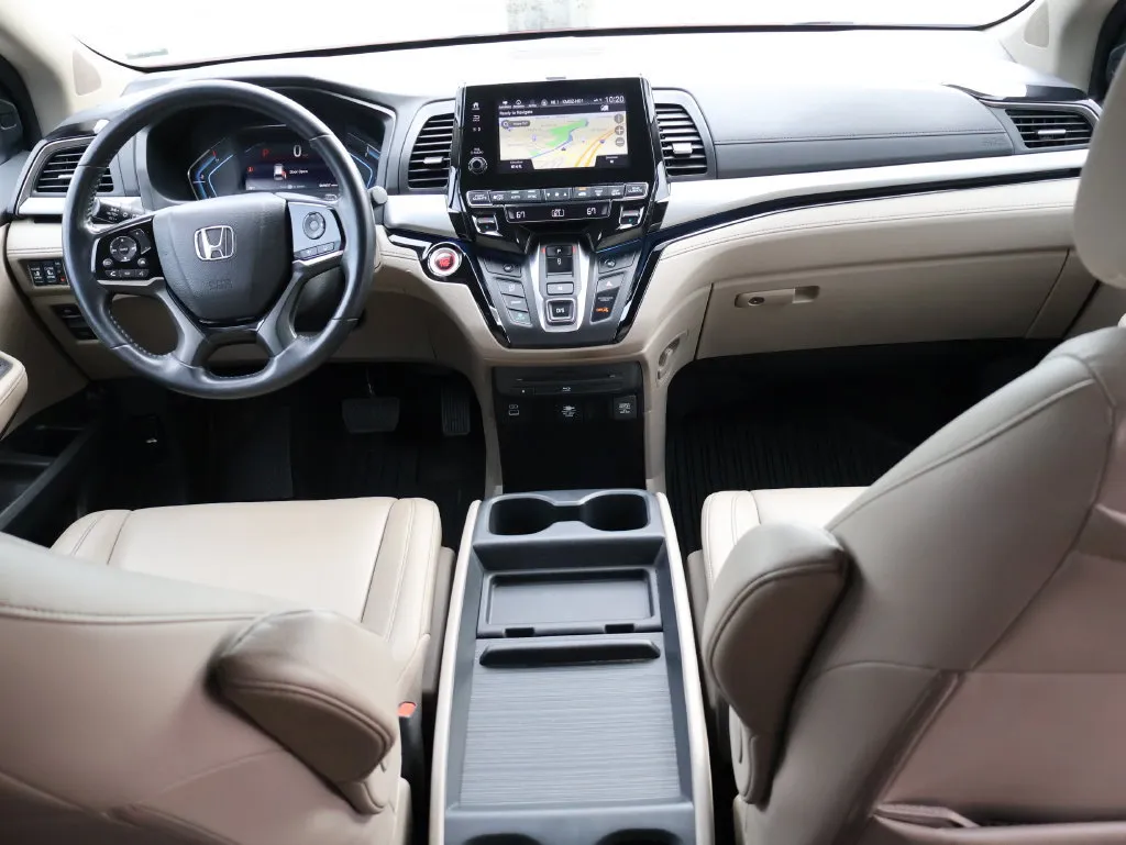 Honda Odyssey photo 14