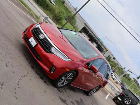 Another view of 2023 Honda Odyssey Touring for sale in Kansas City, MO at Jay Wolfe Honda