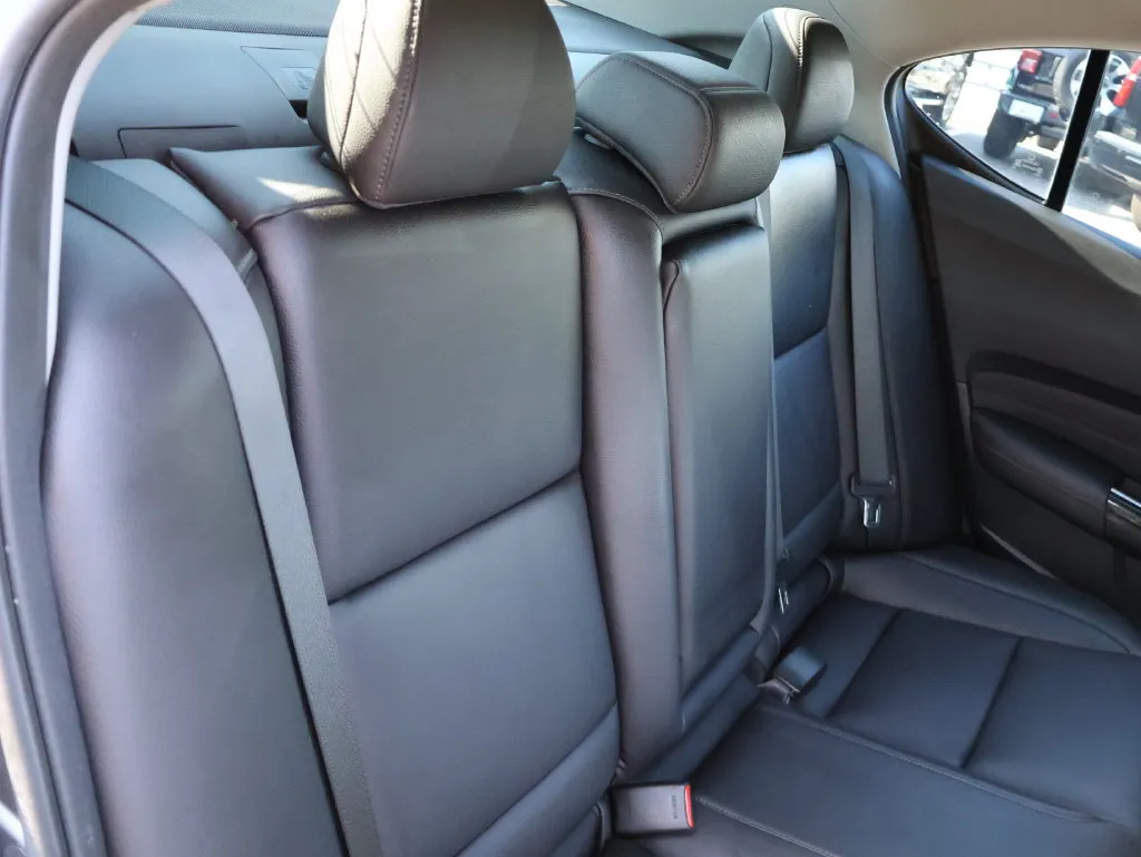 Acura TLX photo 12