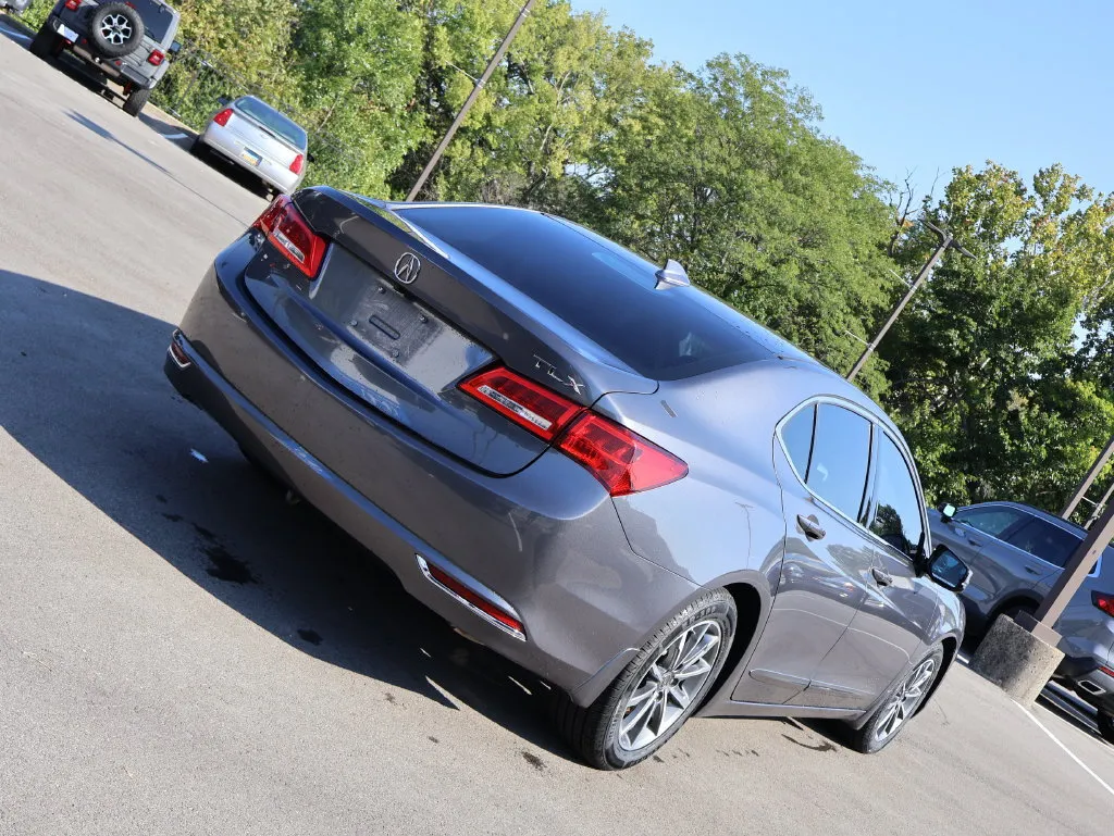 Acura TLX photo 7