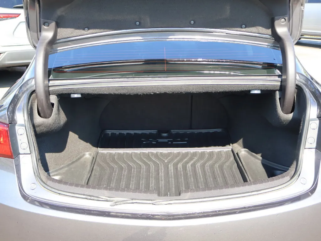 Acura TLX photo 15