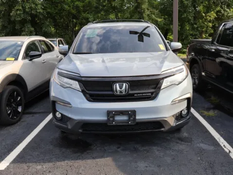 Photos of 2022 Honda Pilot Black Edition for sale in Kansas City, MO at Jay Wolfe Honda