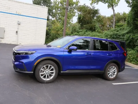 More photos of 2024 Honda CR-V EX-L at Jay Wolfe Honda, MO
