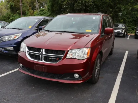 Another view of 2017 Dodge Grand Caravan SXT for sale in Kansas City, MO at Jay Wolfe Honda