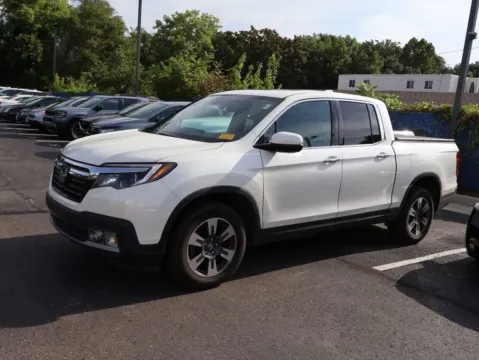 More photos of 2017 Honda Ridgeline RTL-E at Jay Wolfe Honda, MO
