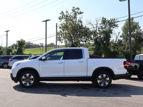 More photos of 2017 Honda Ridgeline RTL-E at Jay Wolfe Honda, MO