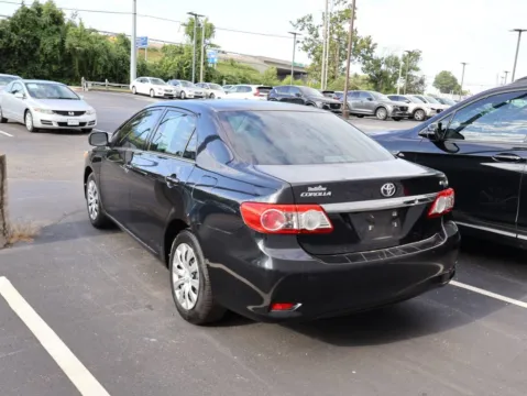 More photos of 2013 Toyota Corolla LE at Jay Wolfe Honda, MO