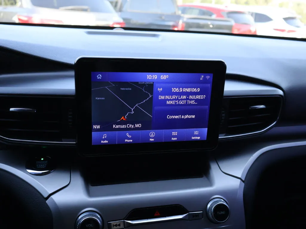 Ford Explorer photo 23