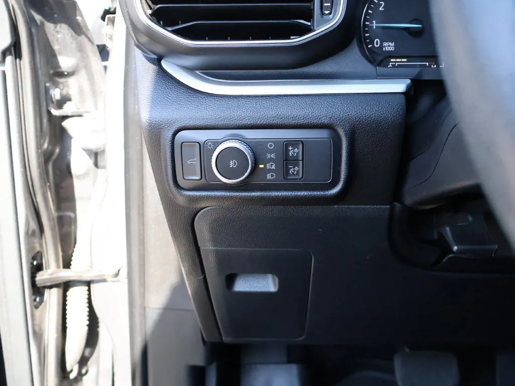 Ford Explorer photo 32