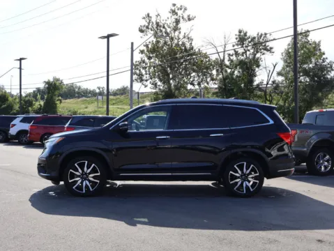 More photos of 2019 Honda Pilot Touring 8-Passenger at Jay Wolfe Honda, MO