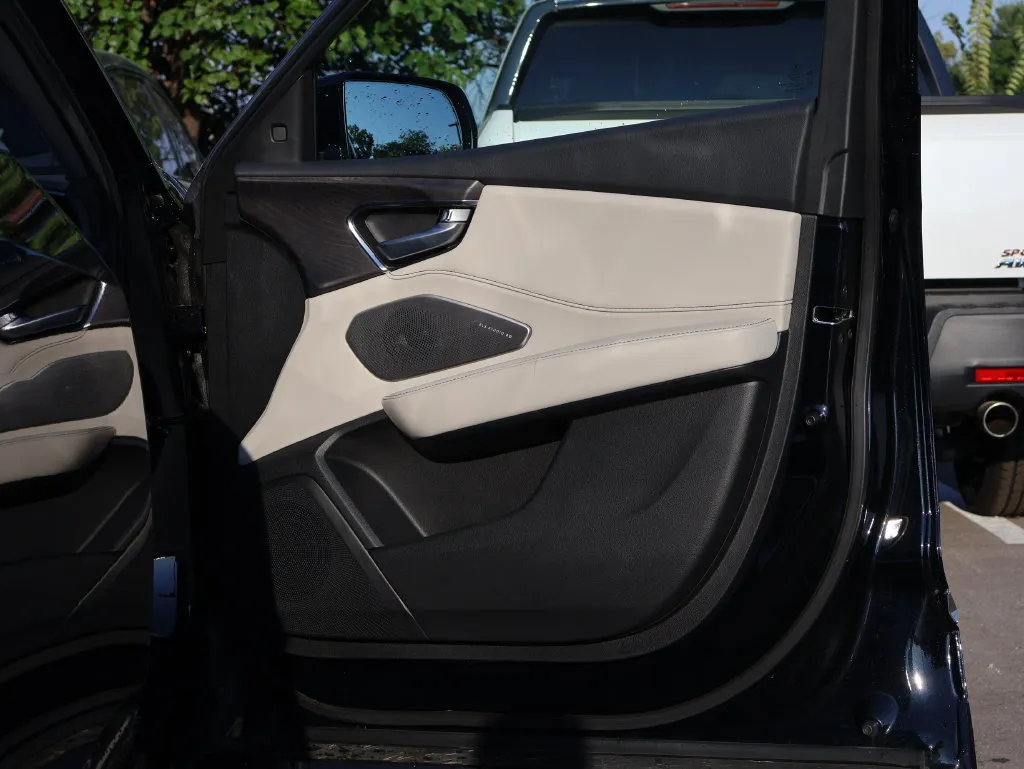 Acura RDX photo 11