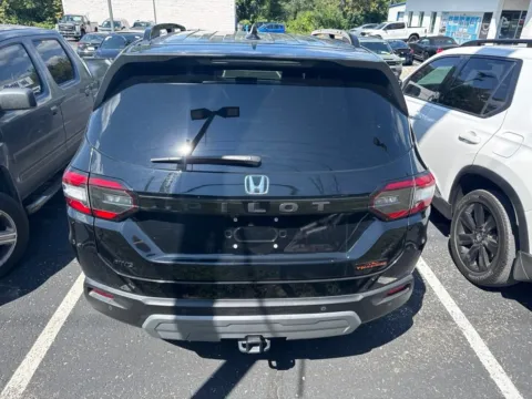 More photos of 2025 Honda Pilot TrailSport at Jay Wolfe Honda, MO