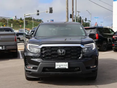 Photos of 2025 Honda Passport EX-L for sale in Kansas City, MO at Jay Wolfe Honda