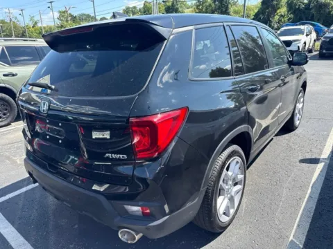 More photos of 2025 Honda Passport EX-L at Jay Wolfe Honda, MO