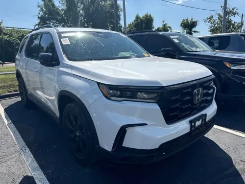 White 2025 Honda Pilot Black Edition for sale in Kansas City, MO