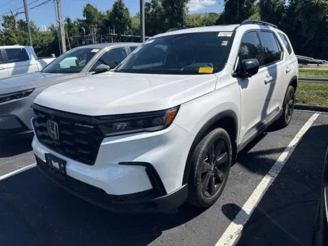 Another view of 2025 Honda Pilot Black Edition for sale in Kansas City, MO at Jay Wolfe Honda
