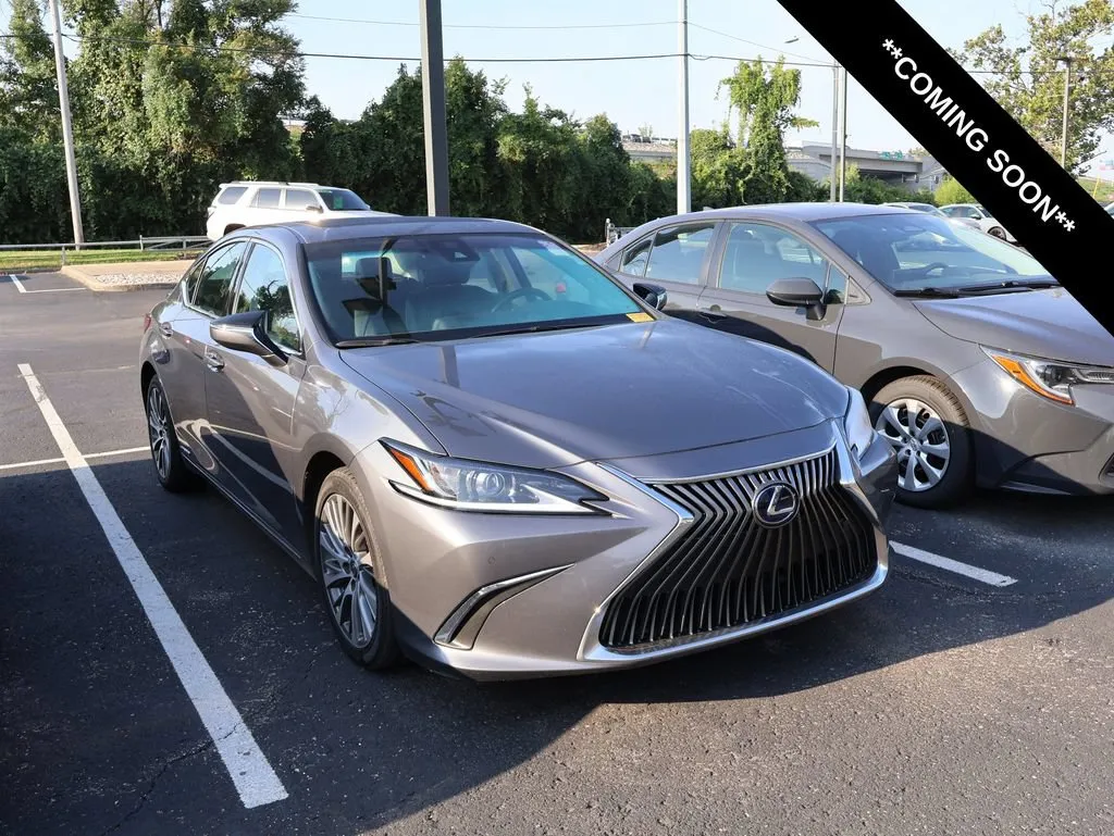 Gray 2021 Lexus ES 300h for sale in Kansas City, MO