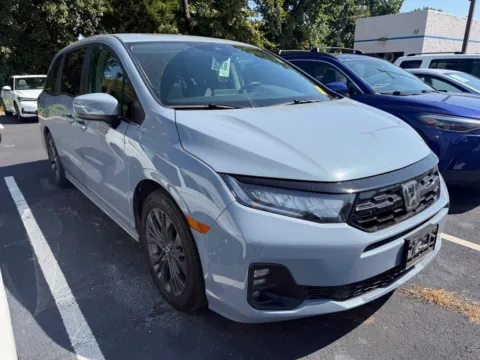 Gray 2025 Honda Odyssey Touring for sale in Kansas City, MO