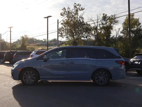 More photos of 2025 Honda Odyssey Touring at Jay Wolfe Honda, MO