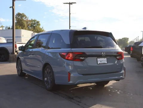 More photos of 2025 Honda Odyssey Touring at Jay Wolfe Honda, MO