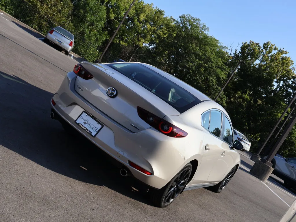 Mazda Mazda3 photo 7