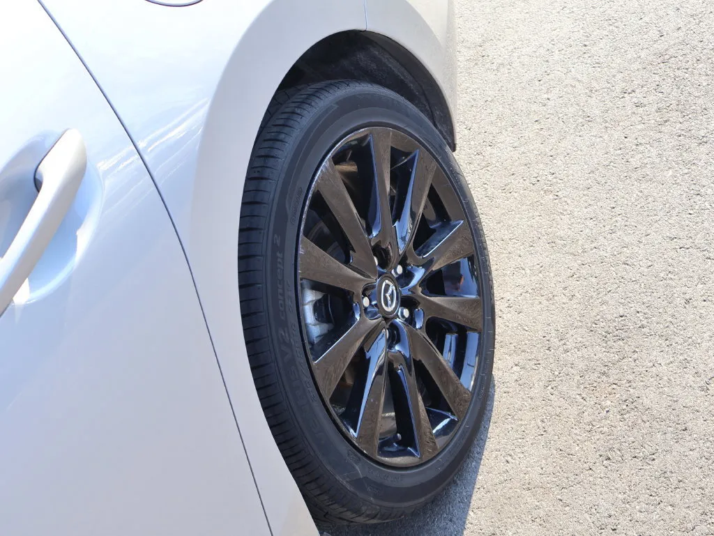 Mazda Mazda3 photo 36