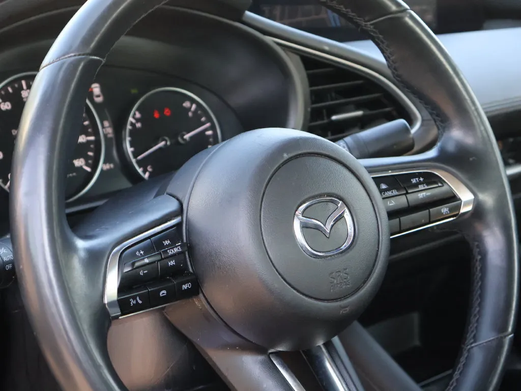 Mazda Mazda3 photo 17