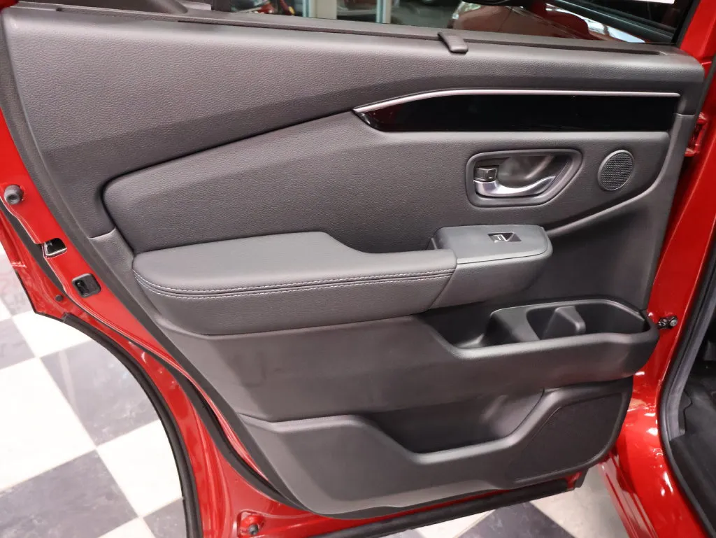 Honda Pilot photo 13